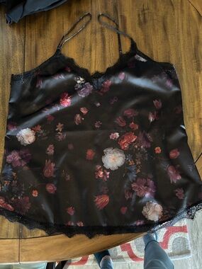 Chelsea28 Black Floral Satin Lace Trim Cami Medium